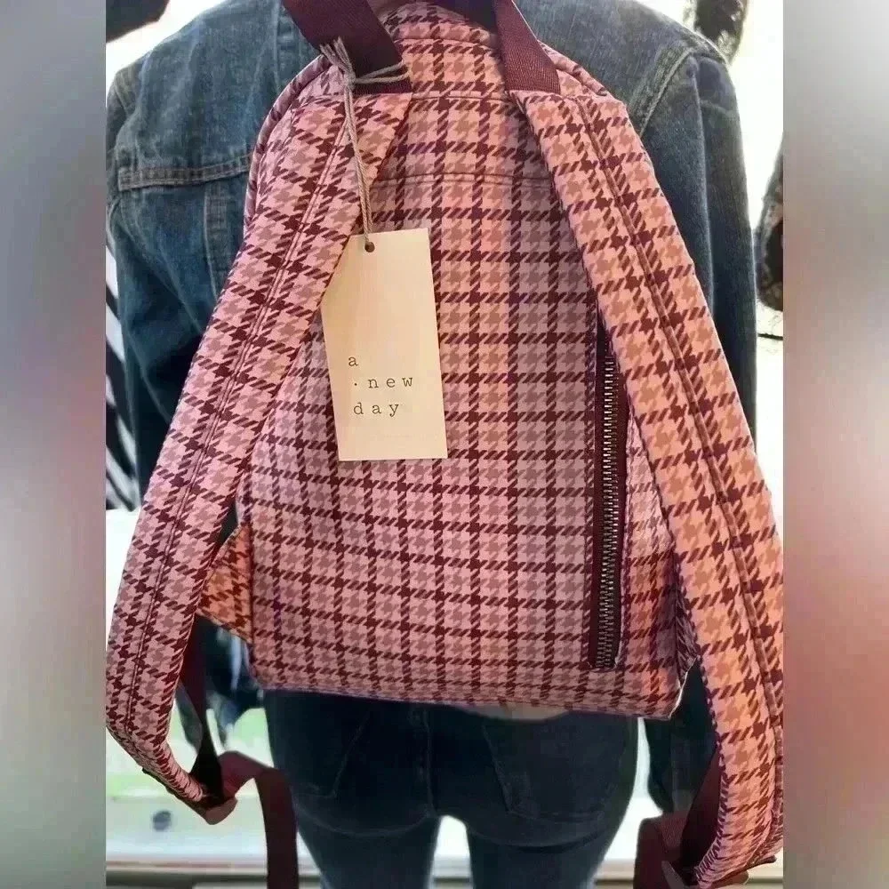 A New‎ Day Juniors Pink & Burgundy Plaid Zip Closure Adjustable Straps Backpack